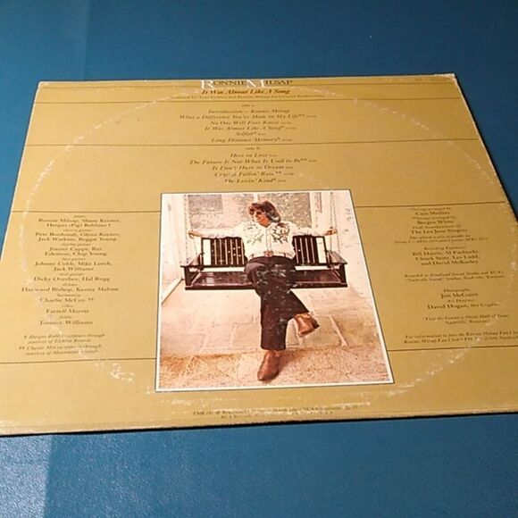 Ronnie Milsap Vinyl Record Album It Was Almost Like A Song - Picture 3 of 8
